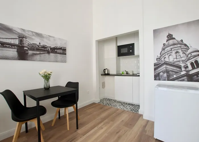Standard By Hi5- Rákóczi Apartamento *